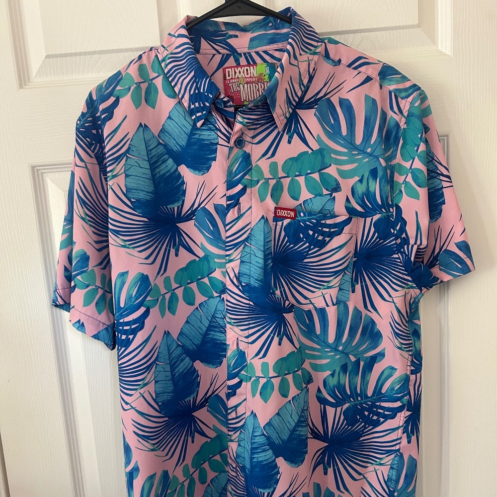 Dixxon Flannel Co. Men’s Short Sleeve Party Shirt – Size Medium (Like New)